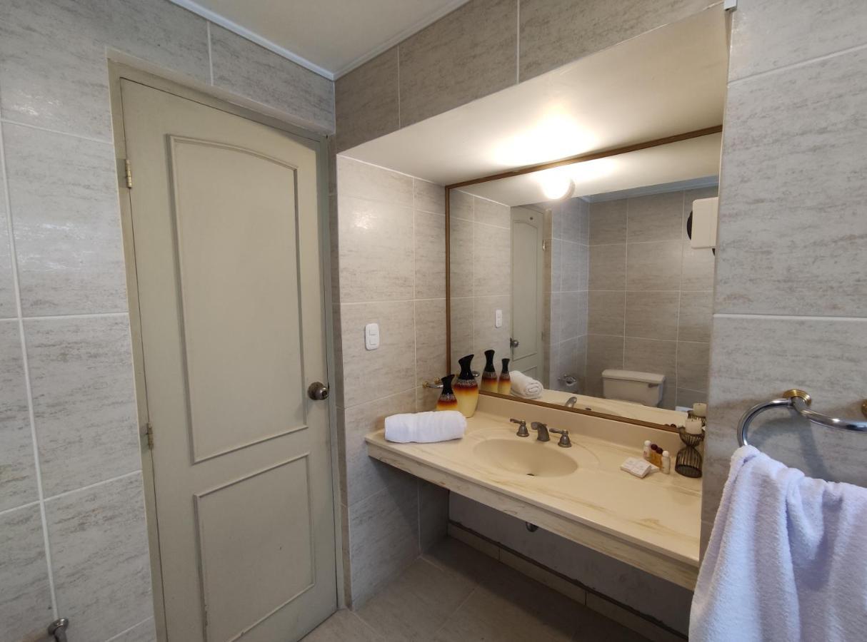 Inti Llaqta & 4* Lima