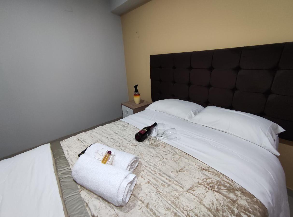 Inti Llaqta & Hotel Lima